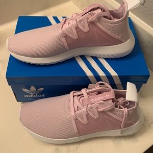 New Adidas original Tubular Viral 2 Tennis Shoes Pink Size 7. Cute Pink Shoes